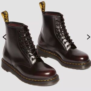Dr. Martens kids cherry red leather boots sz 4